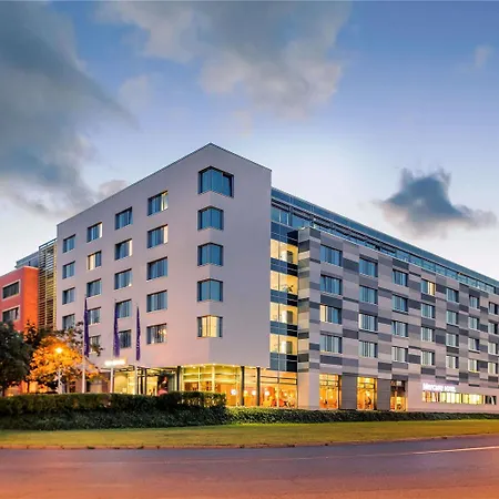 Mercure Frankfurt Helfmann-park 4*