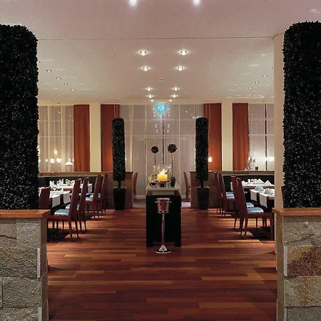 Hotel Mercure Frankfurt Helfmann-park 4*