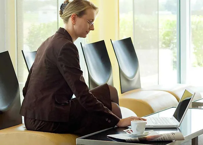 Hotel Mercure Frankfurt Helfmann-park 4*